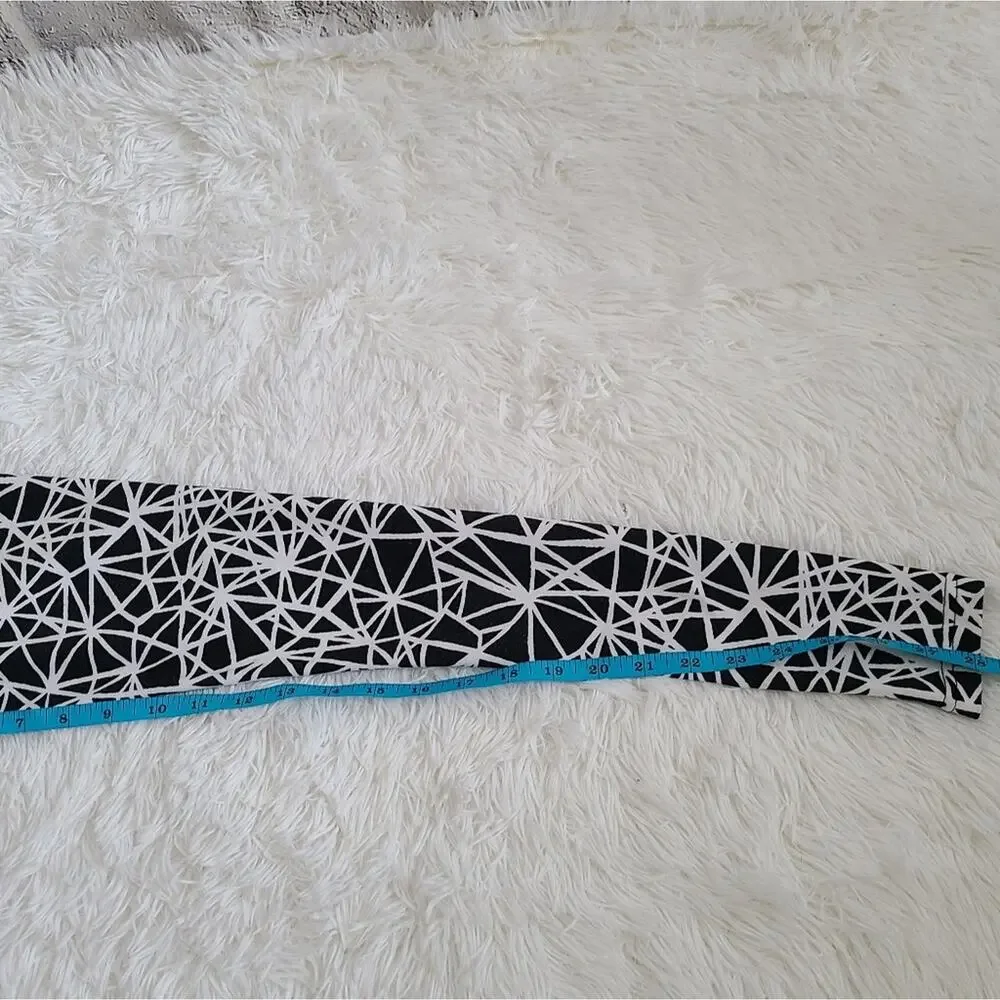 Nike Black And White Geometric Patterned 2 Tone Leggings SZ XS